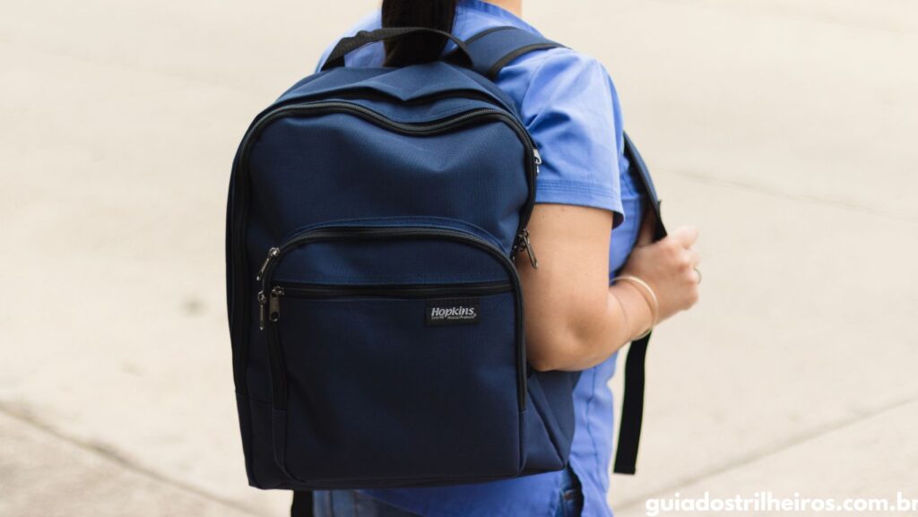 como colocar o ziper que saiu do trilho da mochila