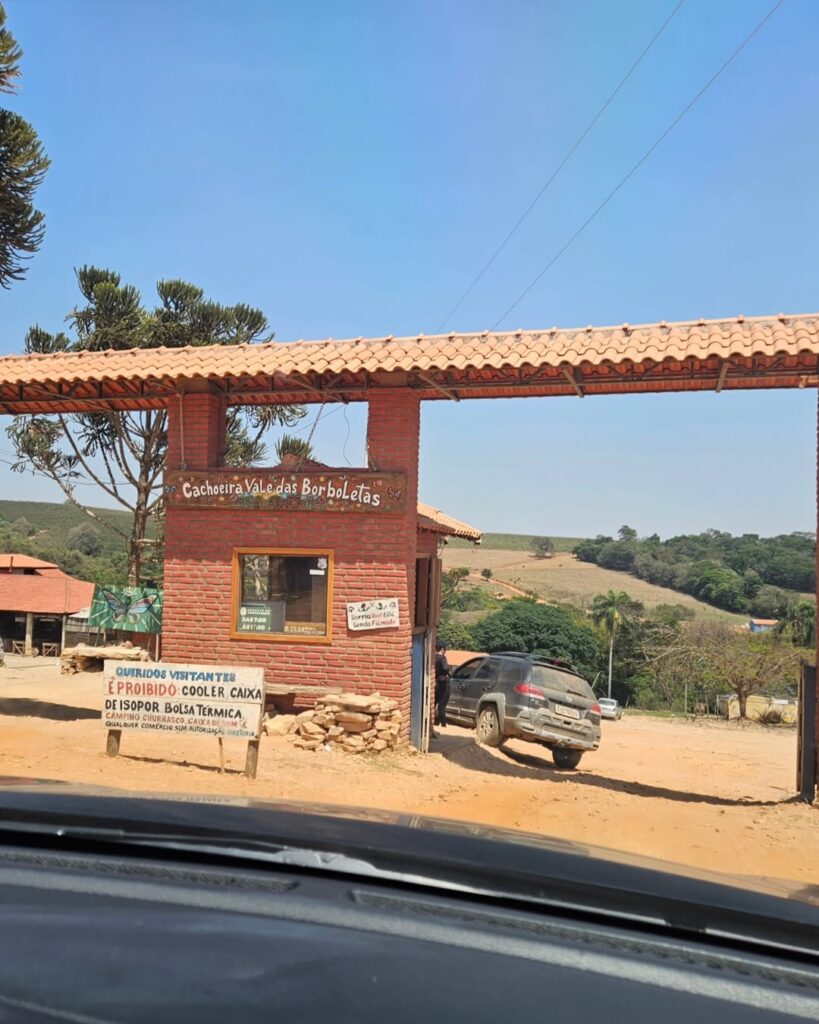 como chegar no vale das borboletas