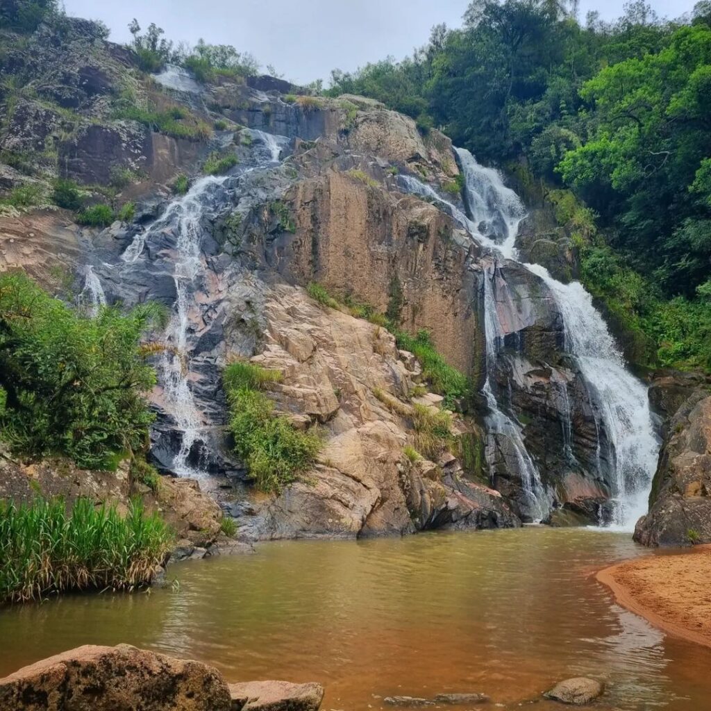 CASCATA BARBOSA LESSA