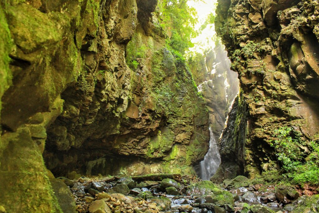 cascata do gavião faiado