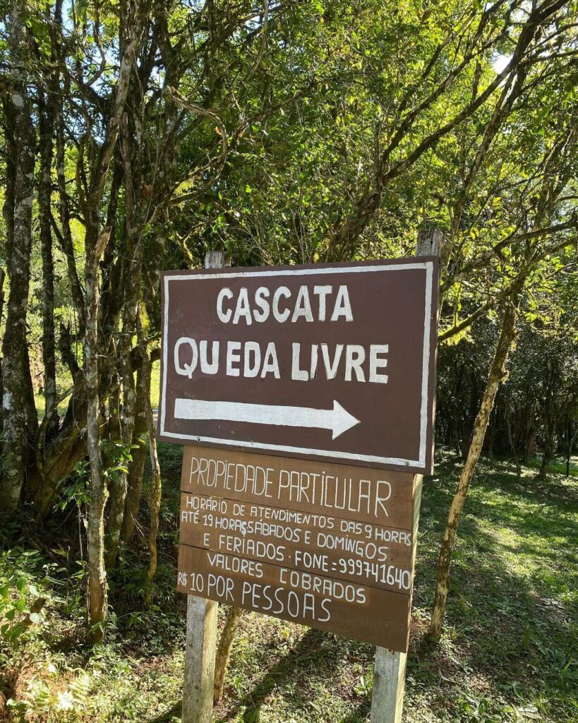 Cascata Queda Livre