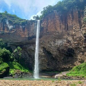 cascata do chuvisqueiro