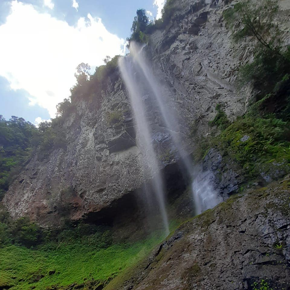 Cachoeira das Gêmeas Gigantes