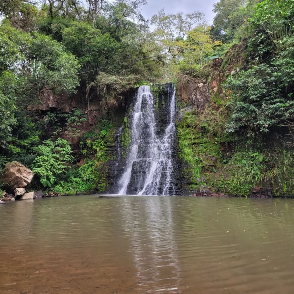 Cascata Cantinho Colonial