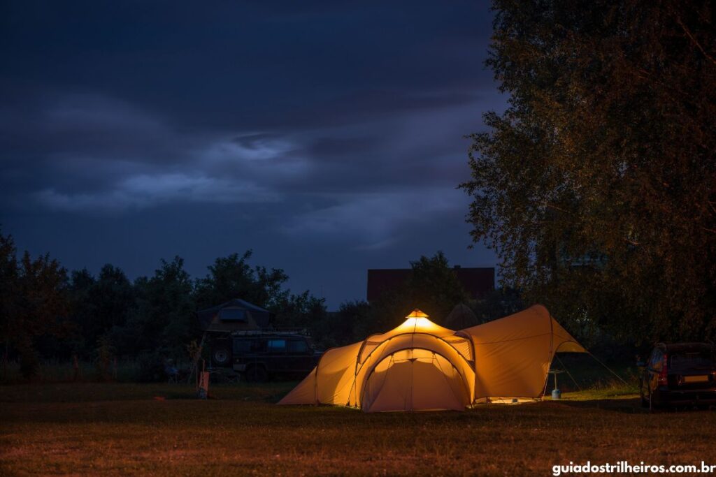 QUAL É A MELHOR BARRACA DE CAMPING PARA CHUVA 2