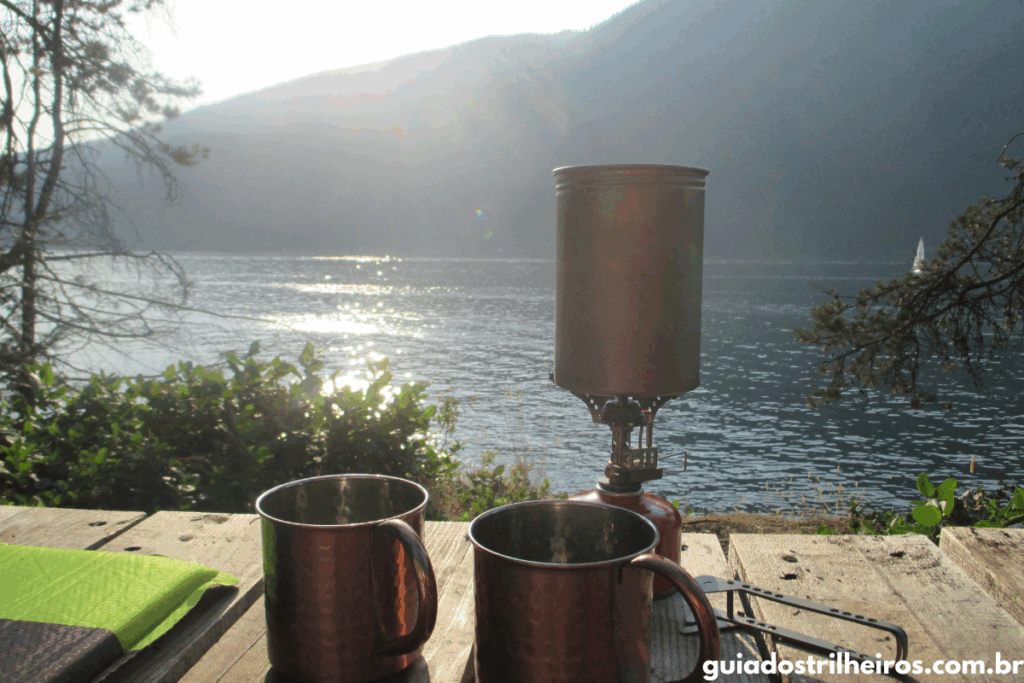 como purificar a água em um acampamento 4