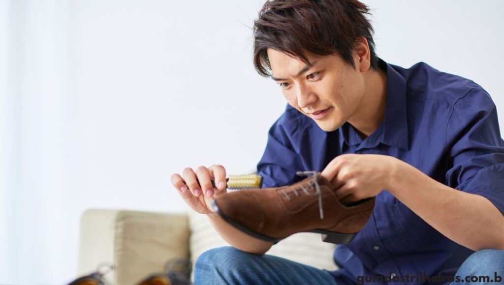 Como Limpar Bota de Camurça