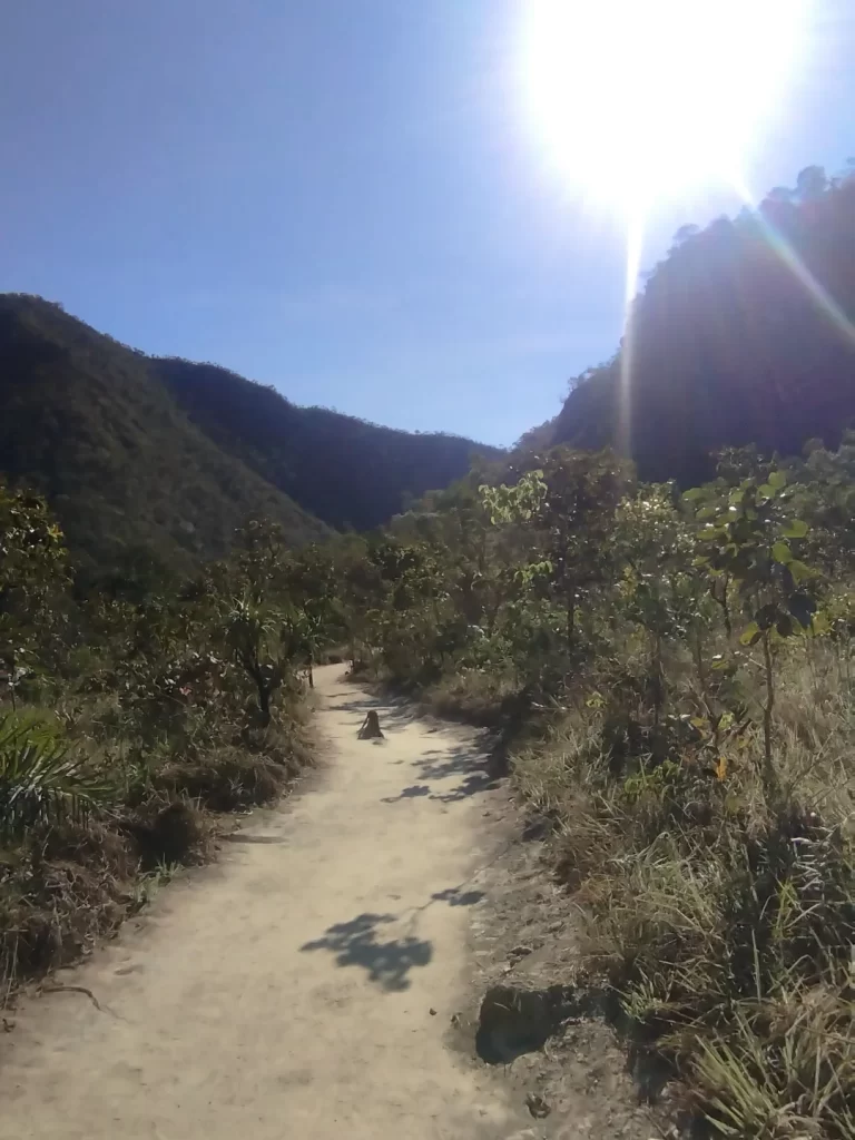 trilha da cachoeira do segredo