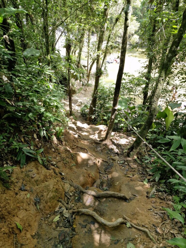 trilha da cachoeira do amancio